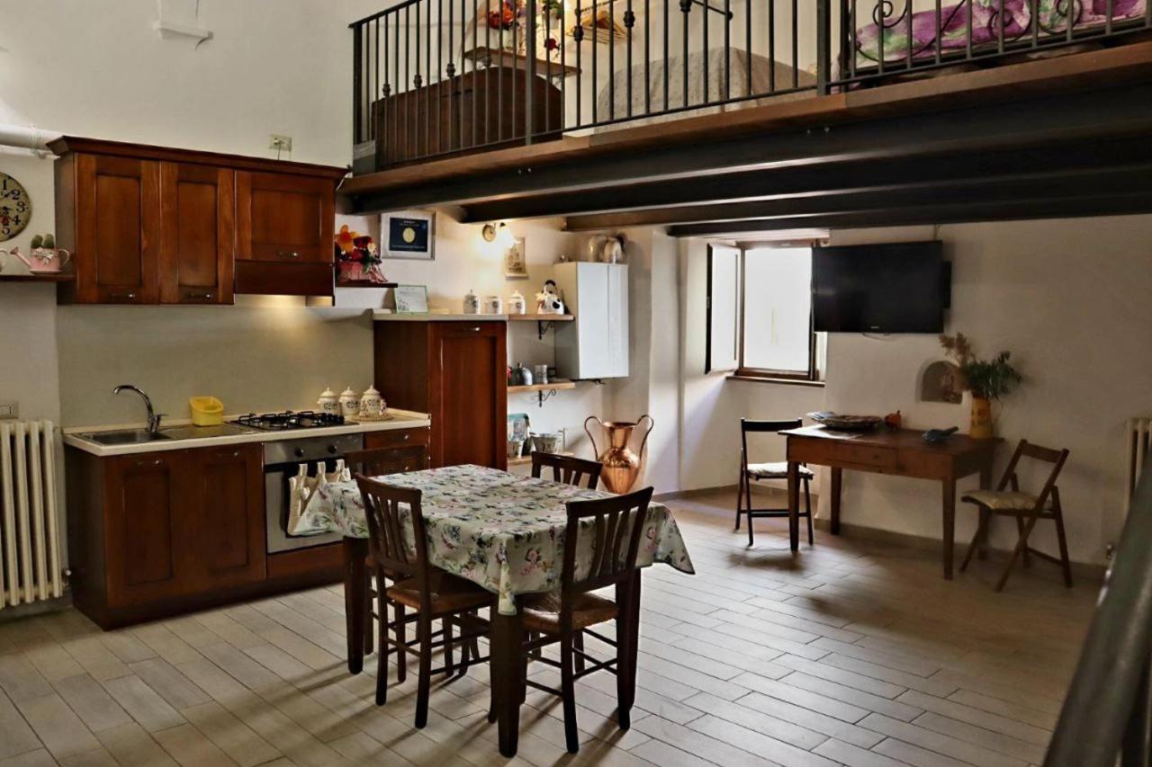 Twins' Historical Apartment Τρέβι Εξωτερικό φωτογραφία